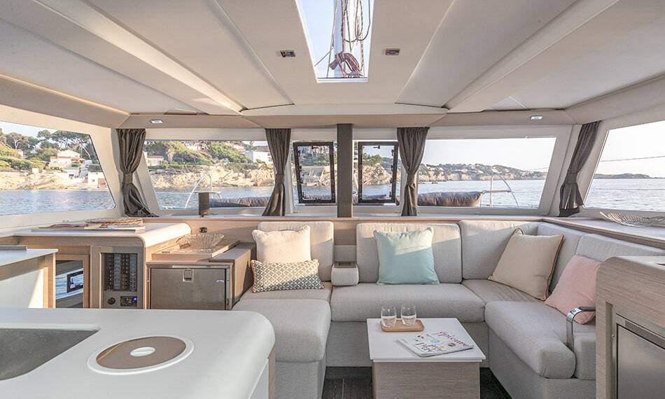 Fountaine Pajot Isla 40 SEA BREEZE 