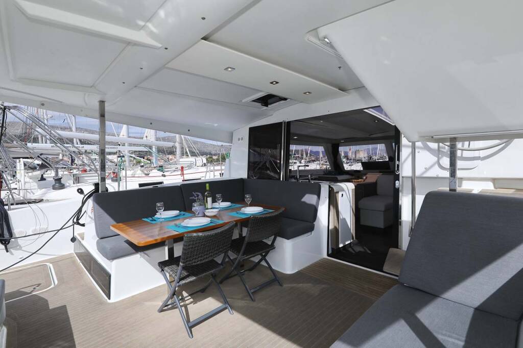 Fountaine Pajot Isla 40 Chilli