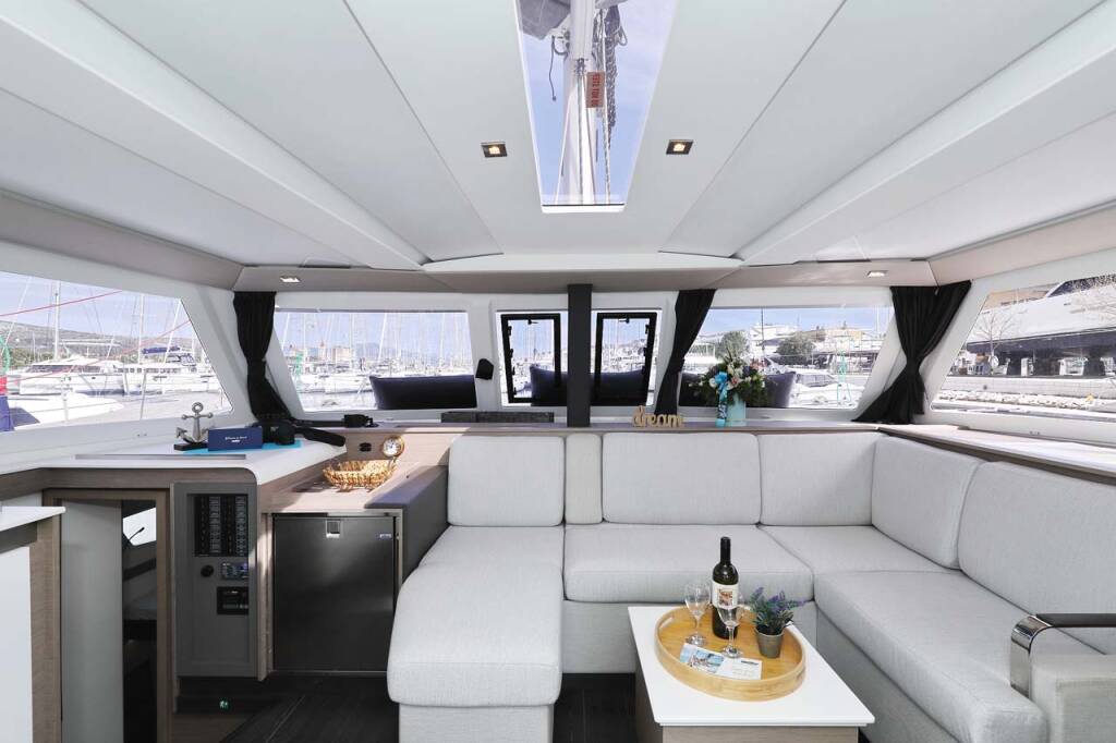 Fountaine Pajot Isla 40 Chilli