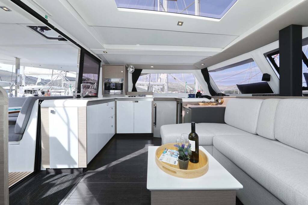 Fountaine Pajot Isla 40 Chilli