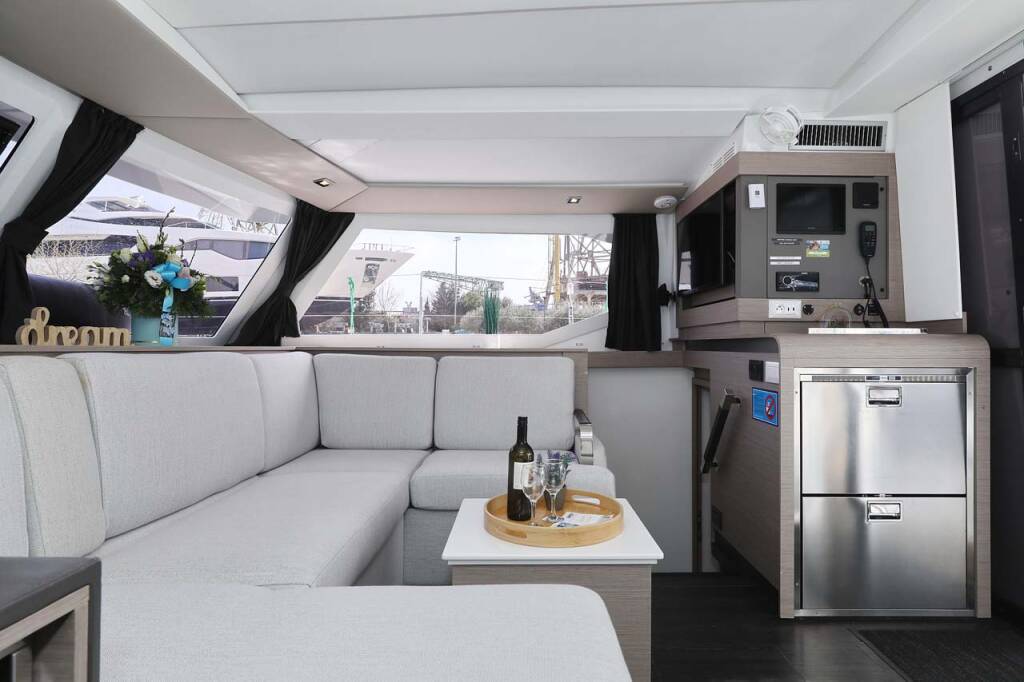 Fountaine Pajot Isla 40 Chilli