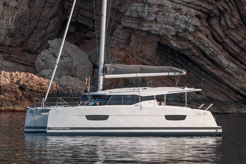 Fountaine Pajot Isla 40 Monkey Puppy