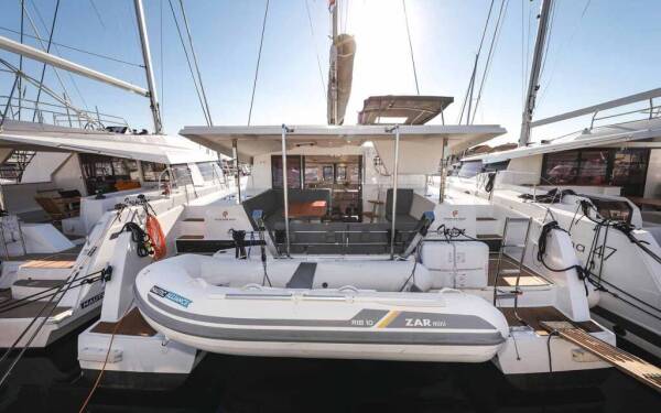 Fountaine Pajot Isla 40 Orion