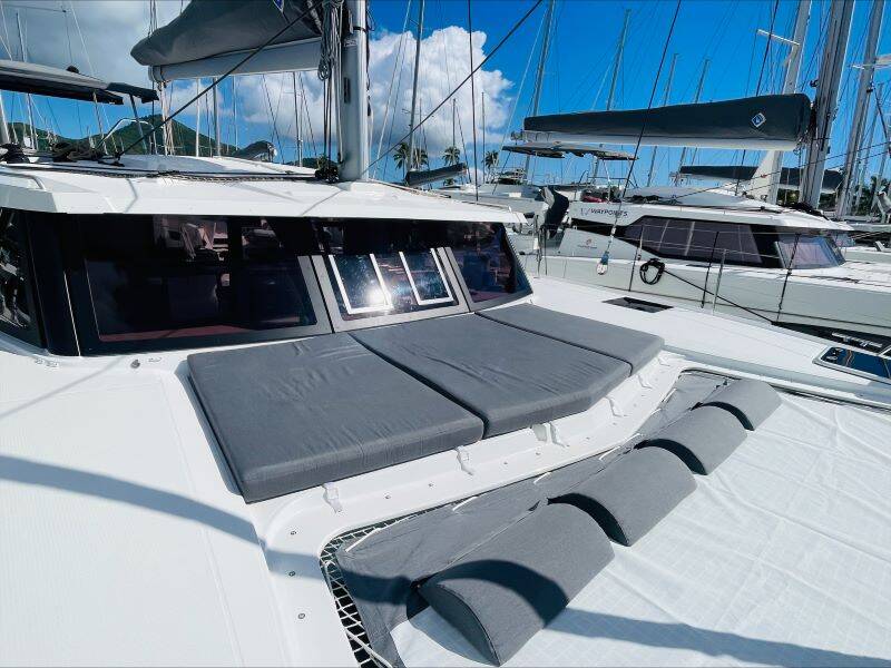 Fountaine Pajot Isla 40 Firefly