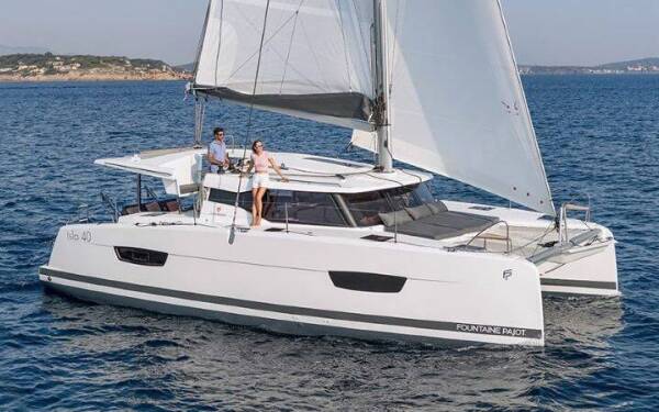 Fountaine Pajot Isla 40 Island Curtisea