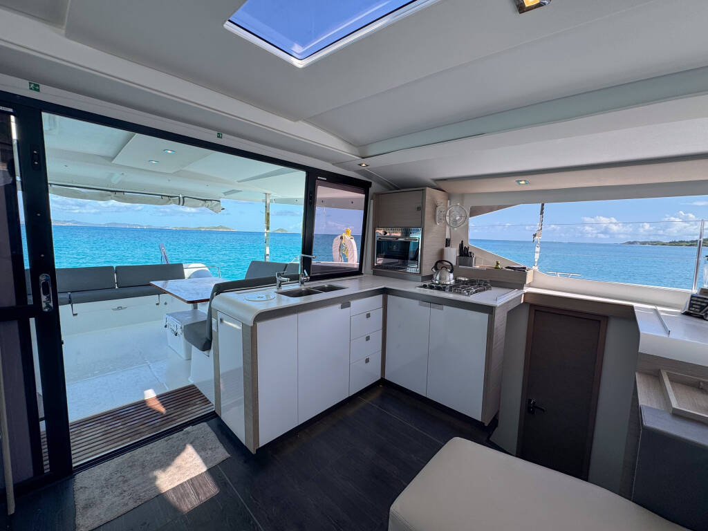 Fountaine Pajot Isla 40 Déjà Vu