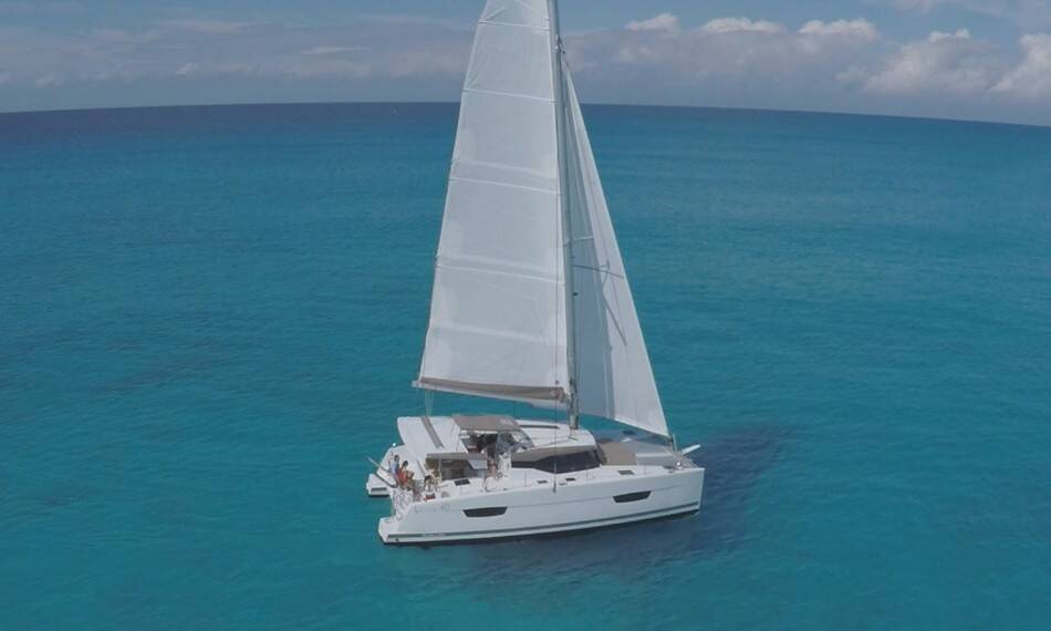 Fountaine Pajot Lucia 40 VAHEVALA 