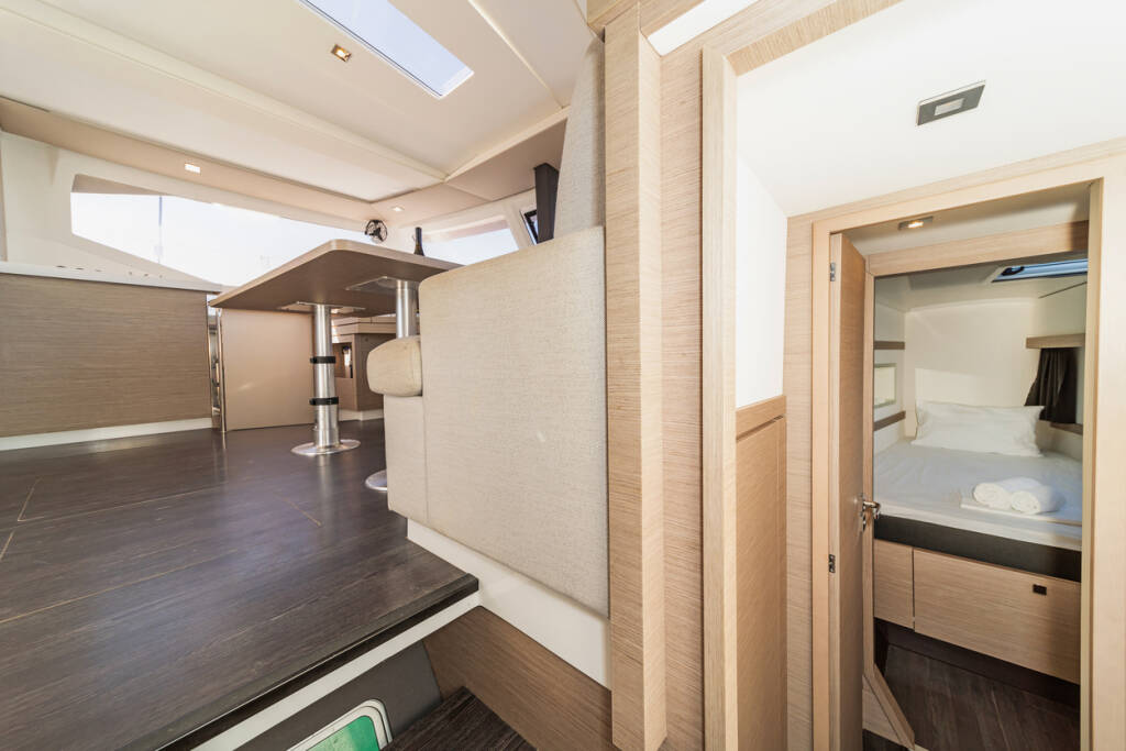 Fountaine Pajot Lucia 40 E.S. II