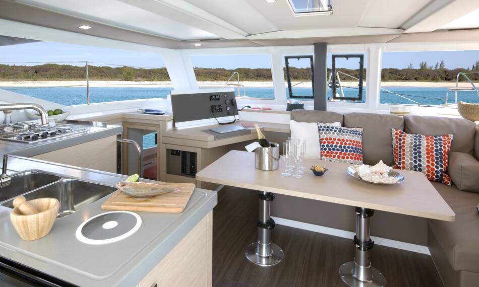 Fountaine Pajot Lucia 40 Space