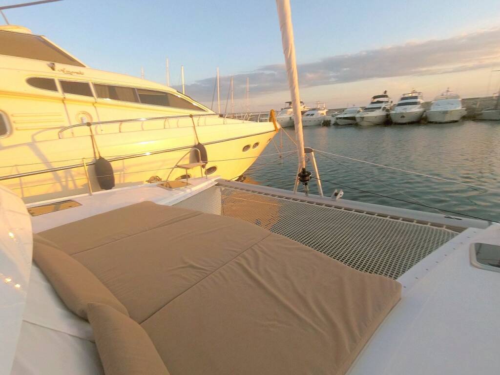 Fountaine Pajot Lucia 40 E-Varka