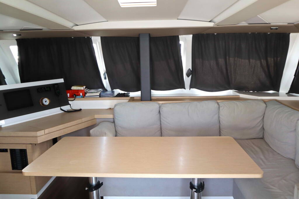 Fountaine Pajot Lucia 40 ECONOMY