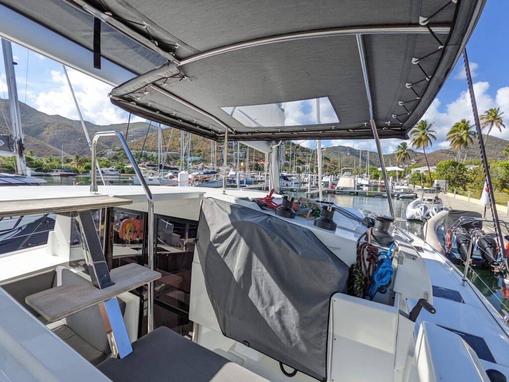 Fountaine Pajot Lucia 40 Infinite Blue