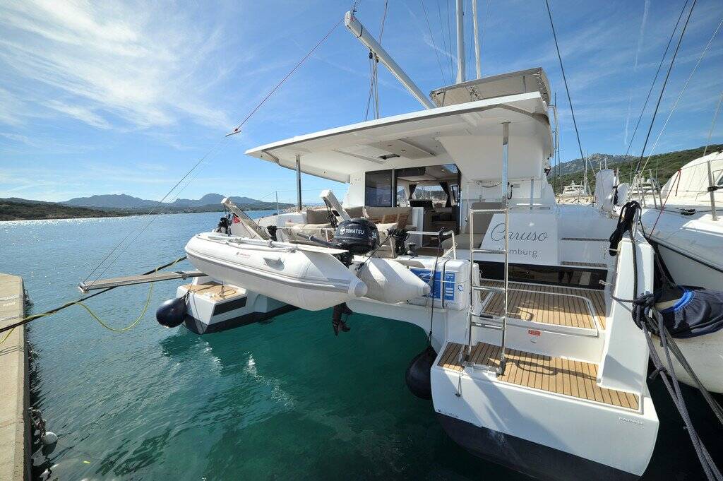 Fountaine Pajot Lucia 40 Caruso