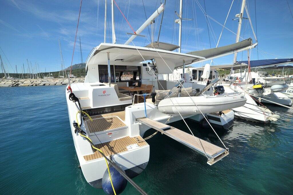 Fountaine Pajot Lucia 40 Caruso