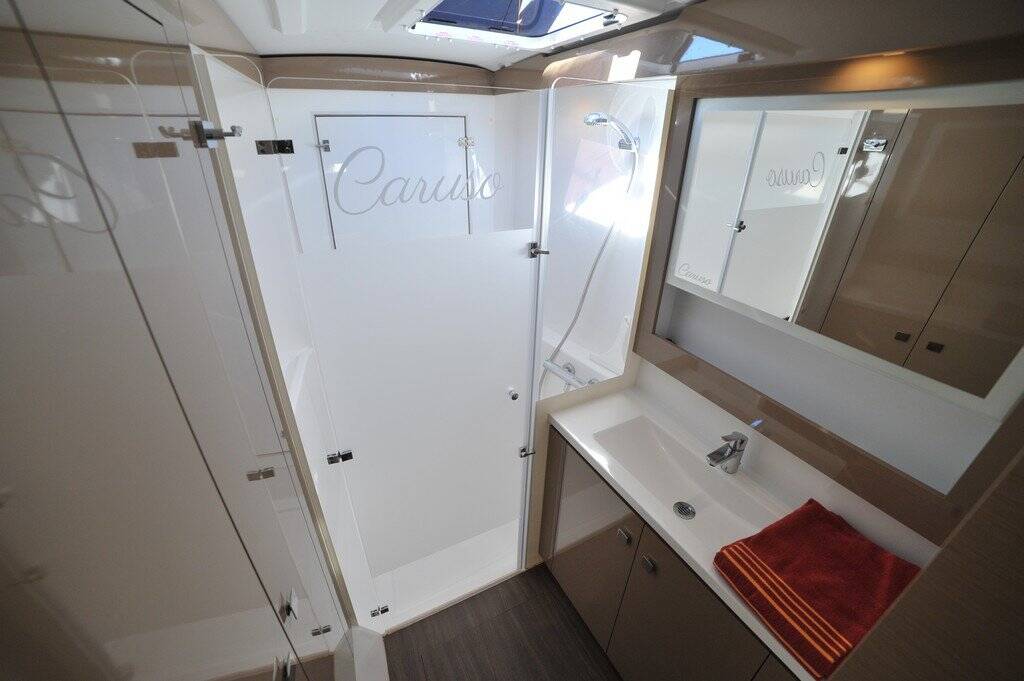 Fountaine Pajot Lucia 40 Caruso