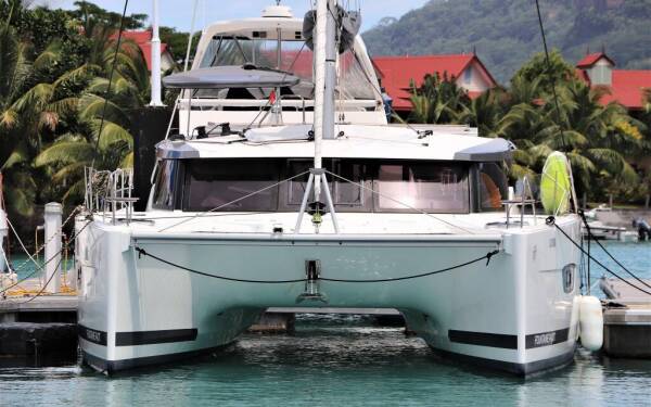 Fountaine Pajot Lucia 40 Lucinda