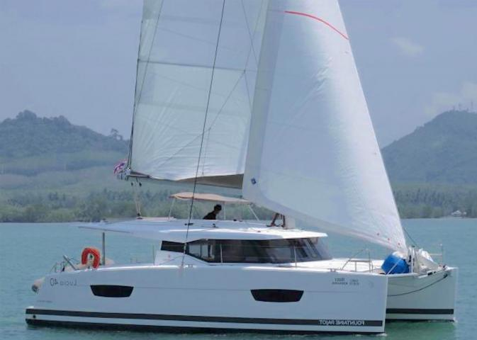 Fountaine Pajot Lucia 40 Kinara