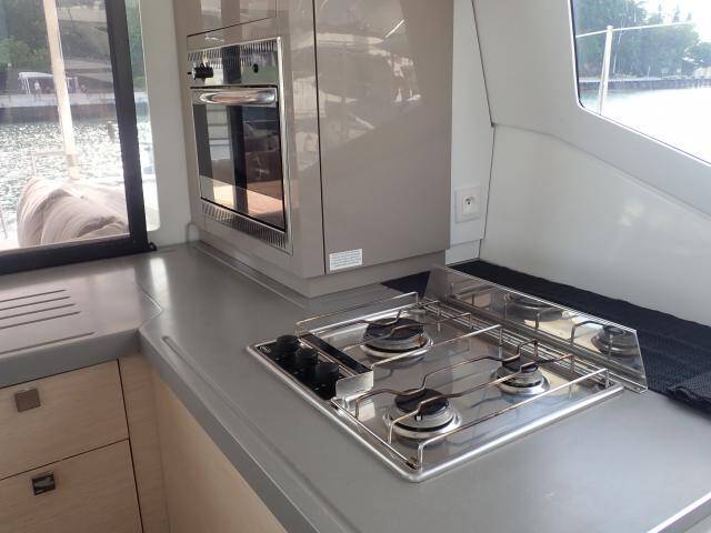 Fountaine Pajot Lucia 40 Kinara