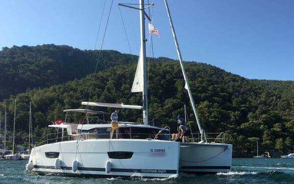 Fountaine Pajot Lucia 40 El Camino