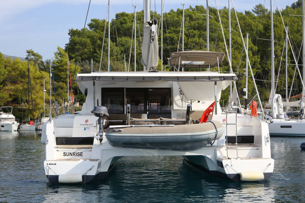 Fountaine Pajot Lucia 40 Sunrise