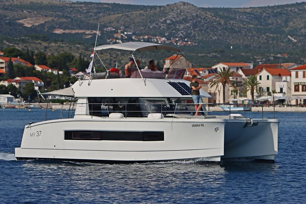 Fountaine Pajot MY 37 Thunderball