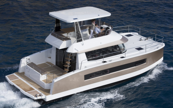 Fountaine Pajot MY 37 Thunderball