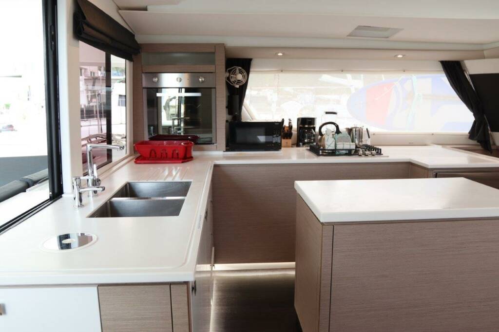 Fountaine Pajot Saba 50 Soleil Rae