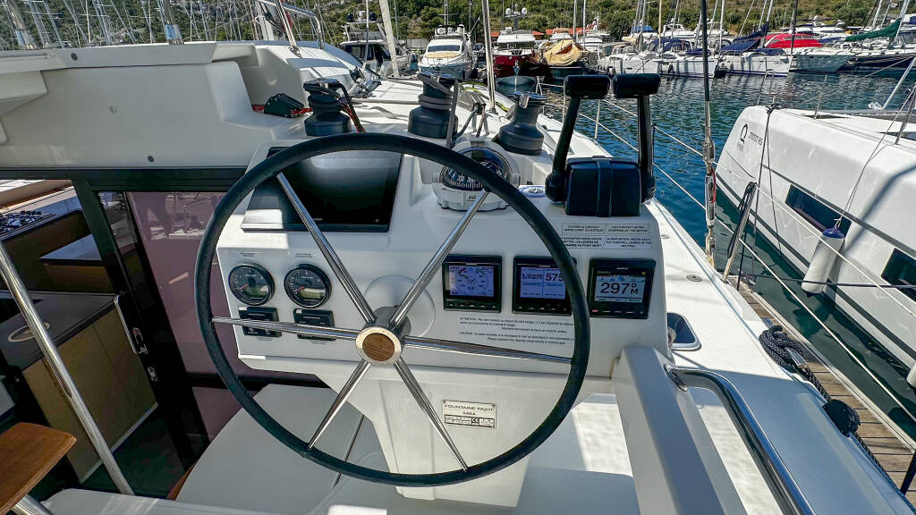 Fountaine Pajot Saba 50 Franco Nero