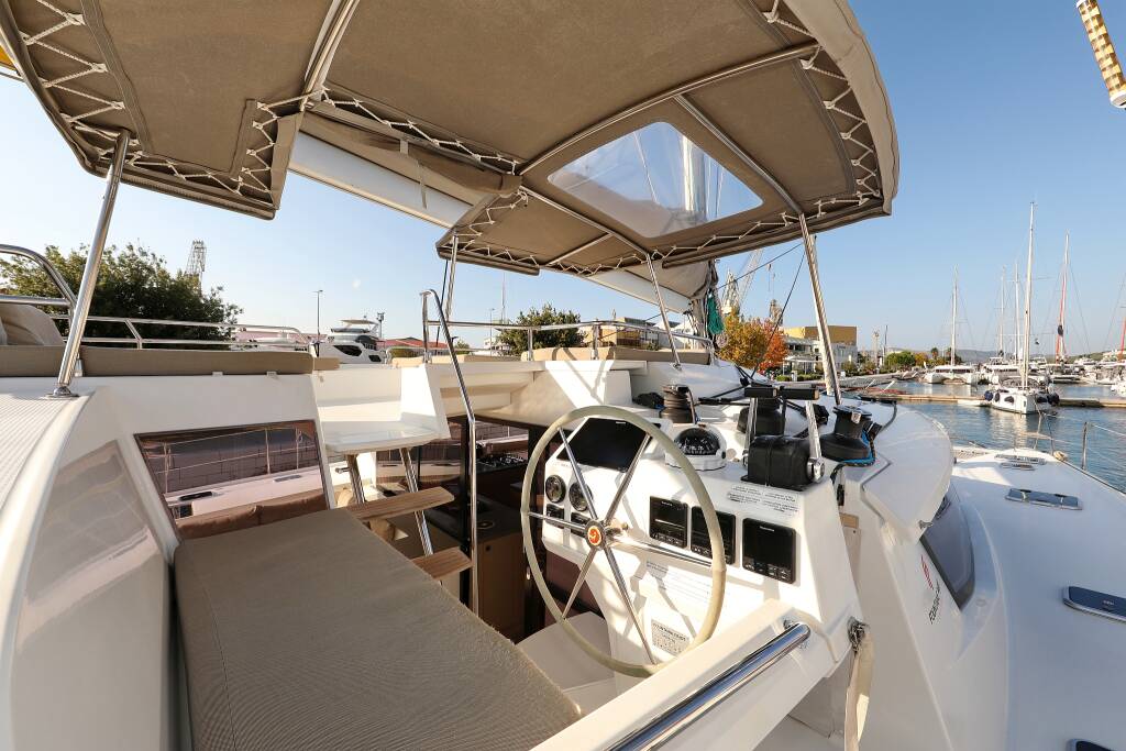 Fountaine Pajot Saba 50 Poco Loco