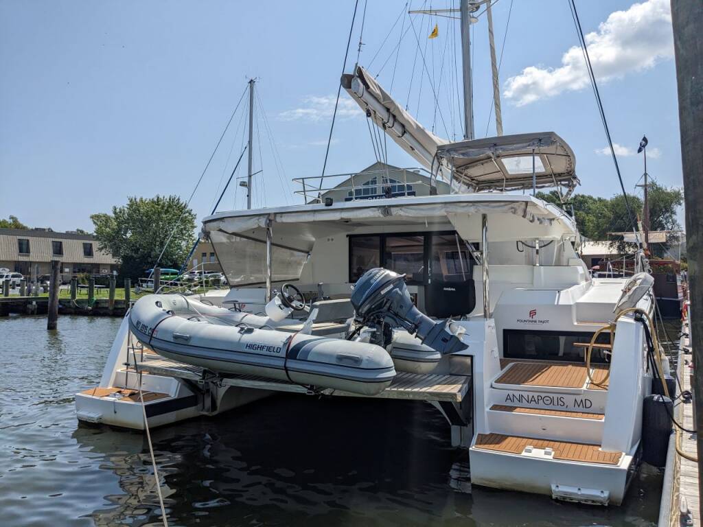 Fountaine Pajot Saona 47 Maestro Dark Star