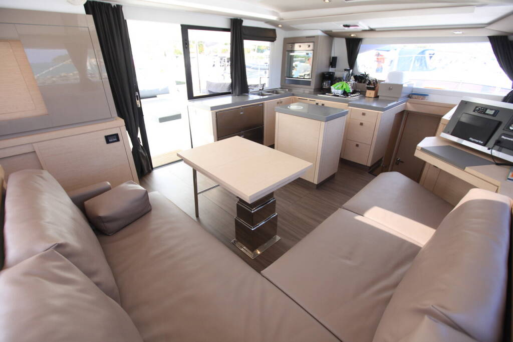 Fountaine Pajot Saona 47 Quintet Three Sheets