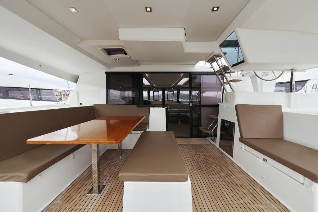 Fountaine Pajot Saona 47 Quintet Martin V