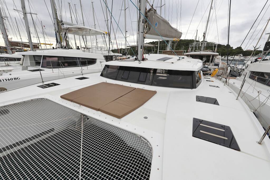 Fountaine Pajot Saona 47 Quintet Martin V