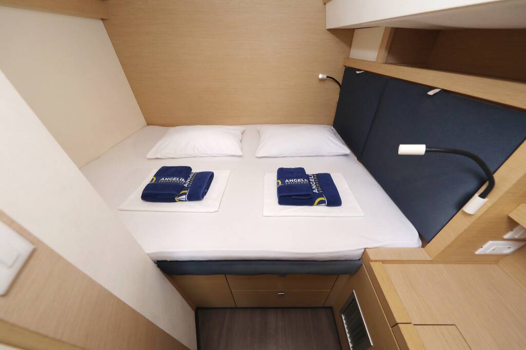 Fountaine Pajot Saona 47 Quintet Martin V