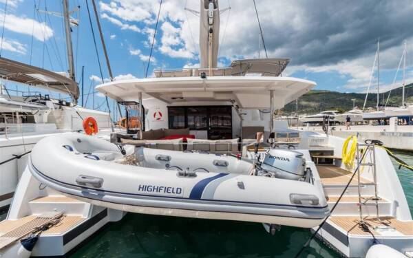 Fountaine Pajot Saona 47 Quintet Sunny Wave