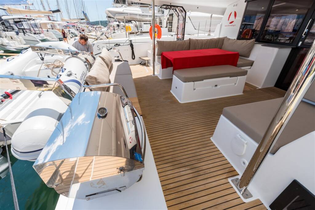 Fountaine Pajot Saona 47 Quintet Sunny Wave