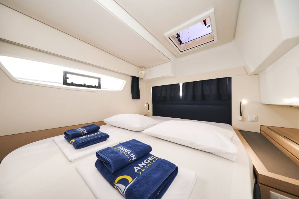 Fountaine Pajot Saona 47 Quintet Tamara V