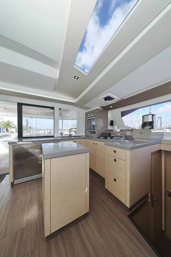 Fountaine Pajot Saona 47 Quintet Fee