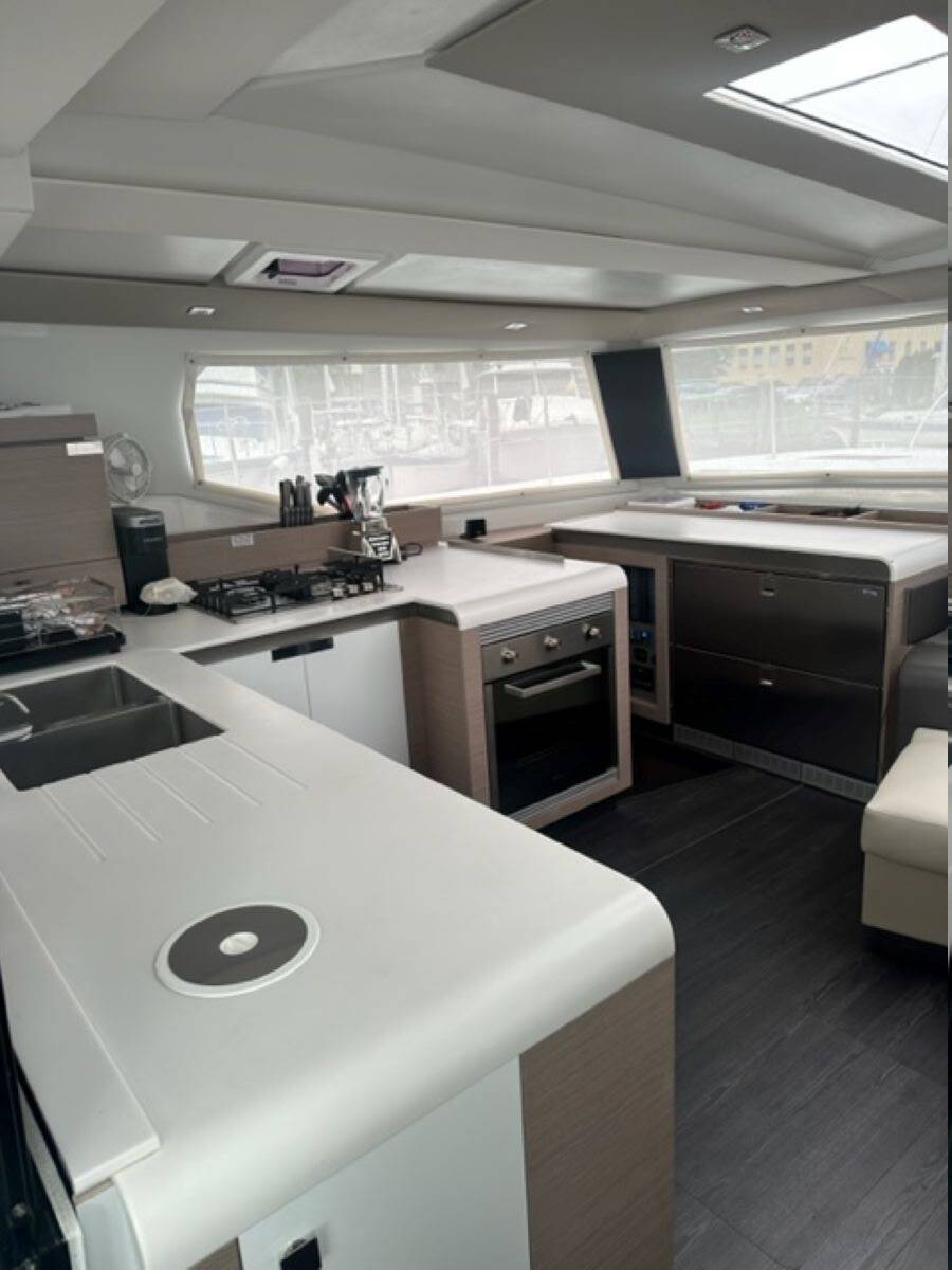 Fountaine Pajot Tanna 47 Zensation