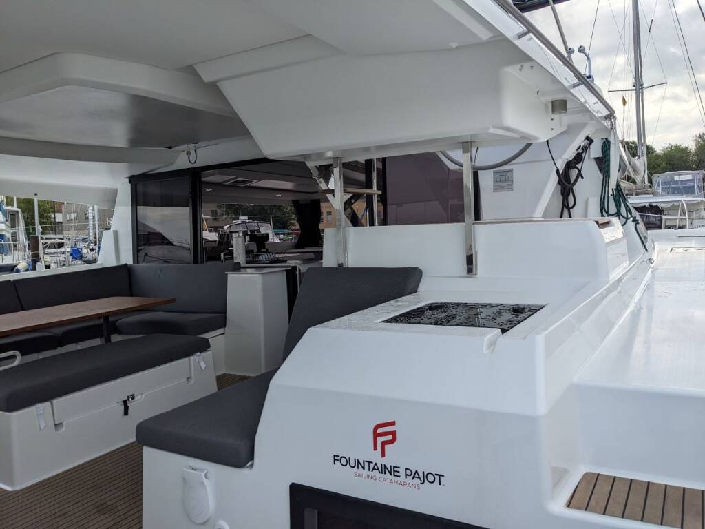 Fountaine Pajot Tanna 47 Dragonfly