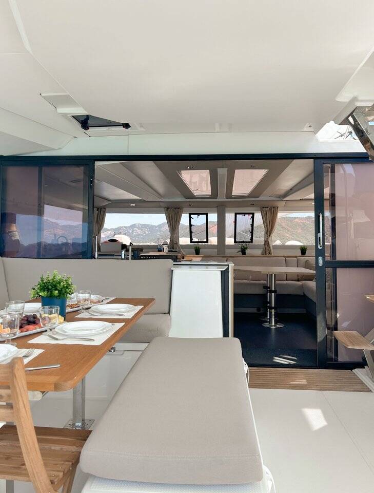 Fountaine Pajot Tanna 47 Angara