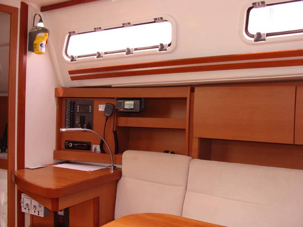 Hanse 325 Selini