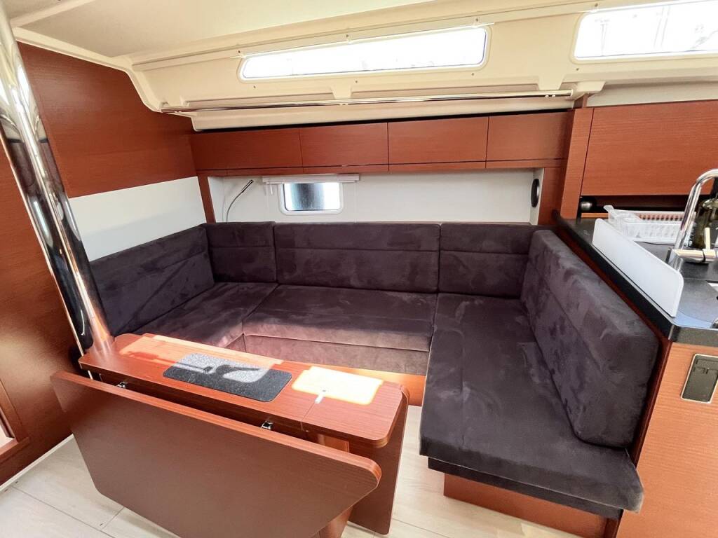 Hanse 418 Dafne