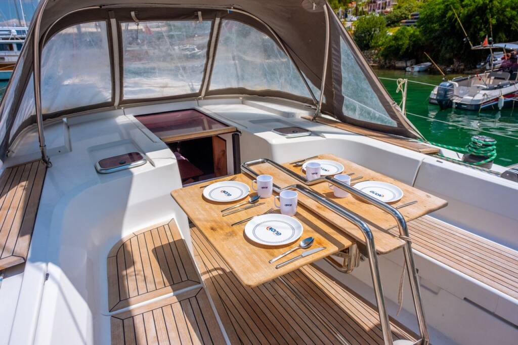 Hanse 445 Petra