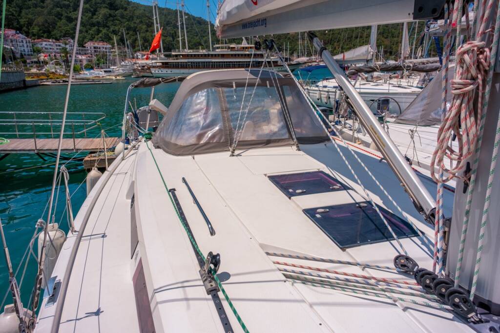 Hanse 445 Petra