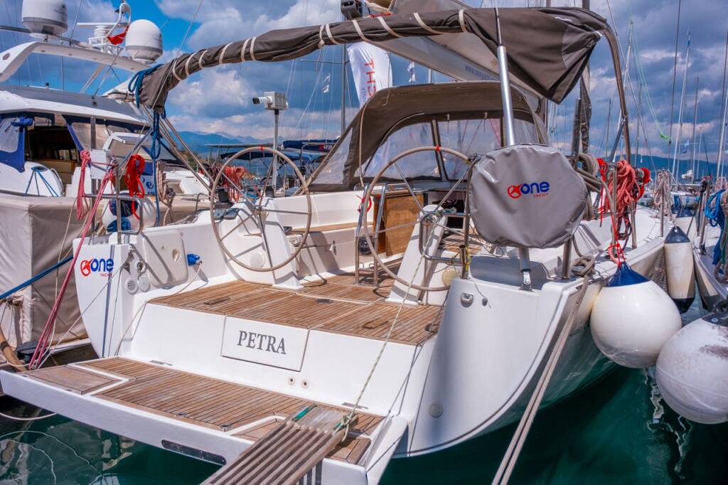 Hanse 445 Petra