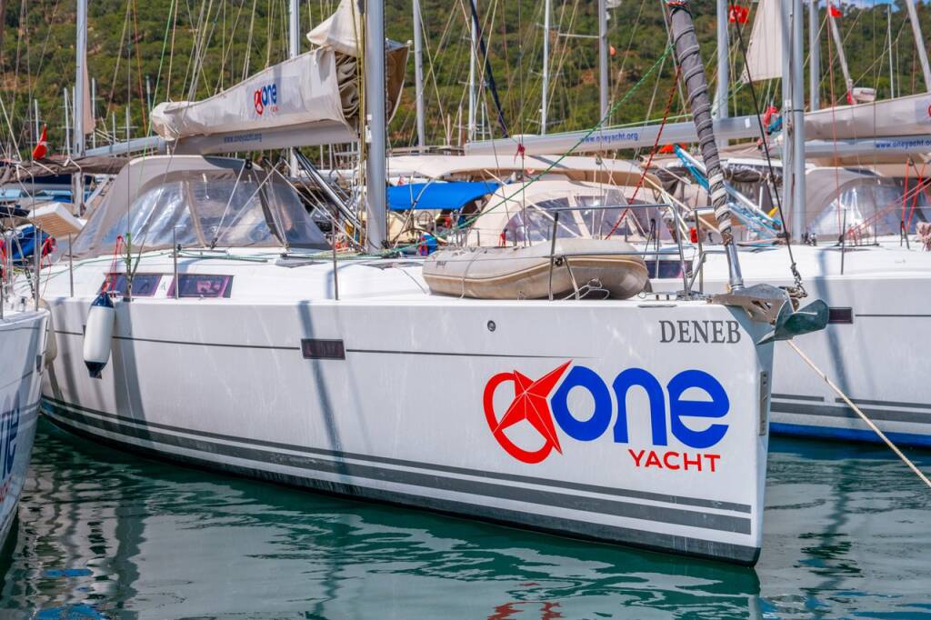 Hanse 445 Deneb