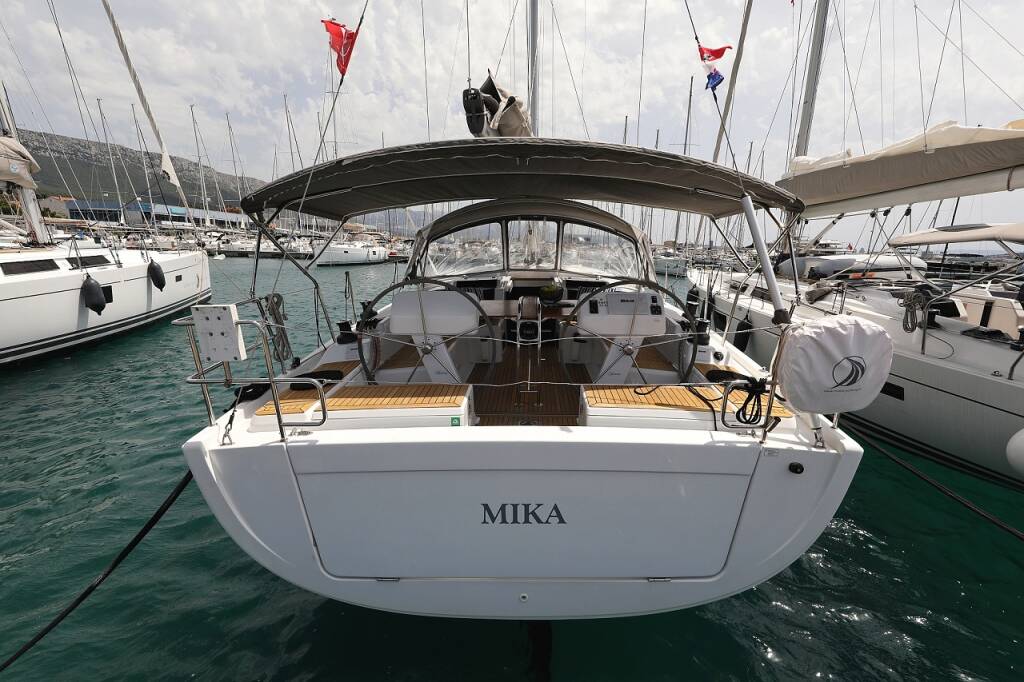 Hanse 458 Mika