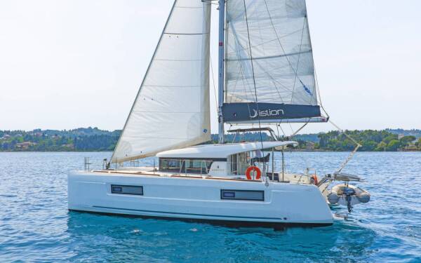 Lagoon 40 Thalasea