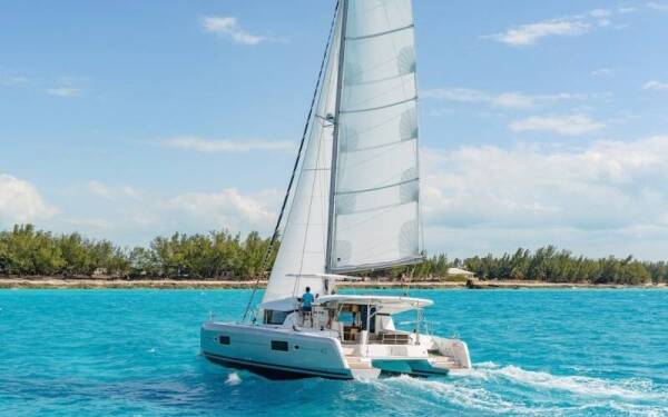 Lagoon 42 BIMINI 